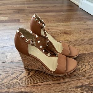 Marc Fisher wedges size 7.5